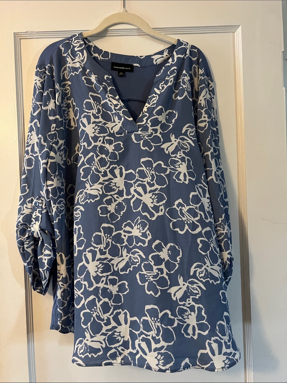 Petite Sophisticate Blue Floral V-Neck Tunic
